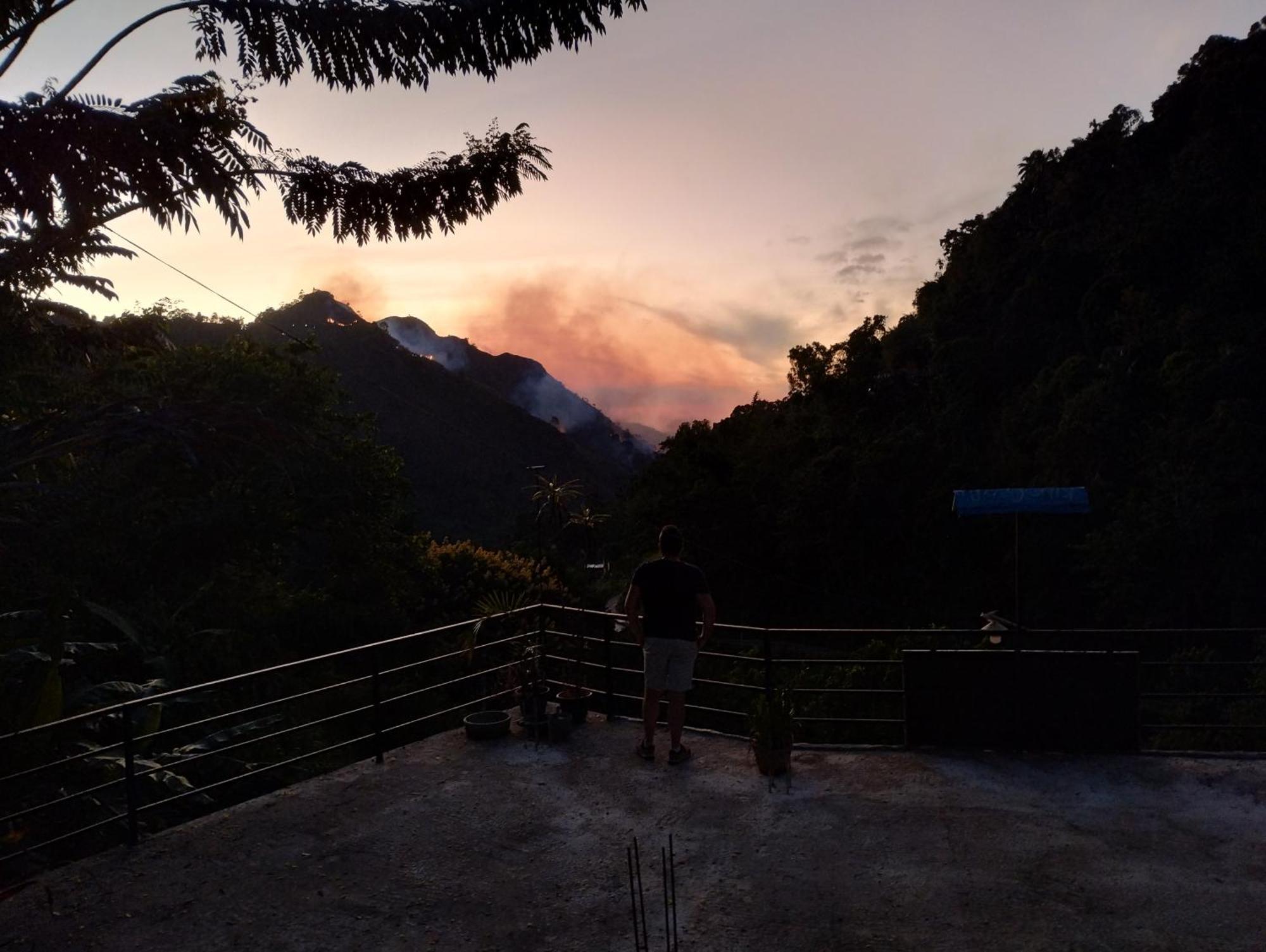 Готель Ella Lucky Panoramic Екстер'єр фото